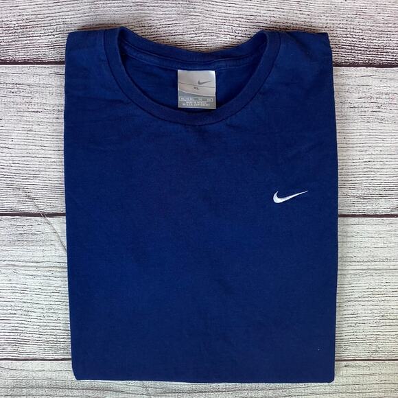 Vintage 1990s Nike Silver Tag Navy Blue Essential T-shirt - Picture 1 of 7